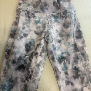 Lululemon Athletica Blue and Black Floral Leggings